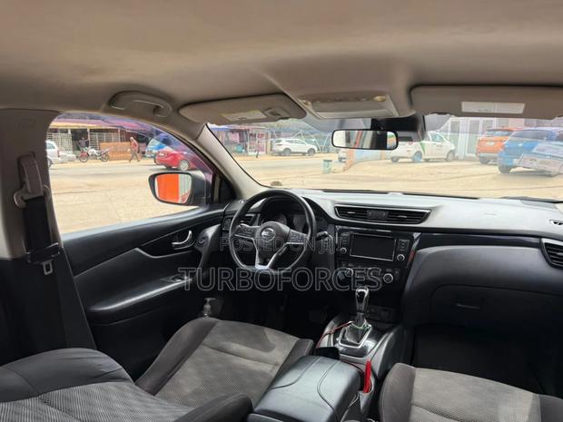 Nissan Rogue SV AWD 2018 Red