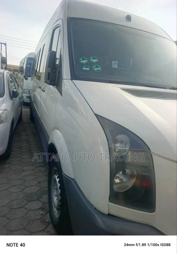 Volkswagen Crafter 2010 White photo 5