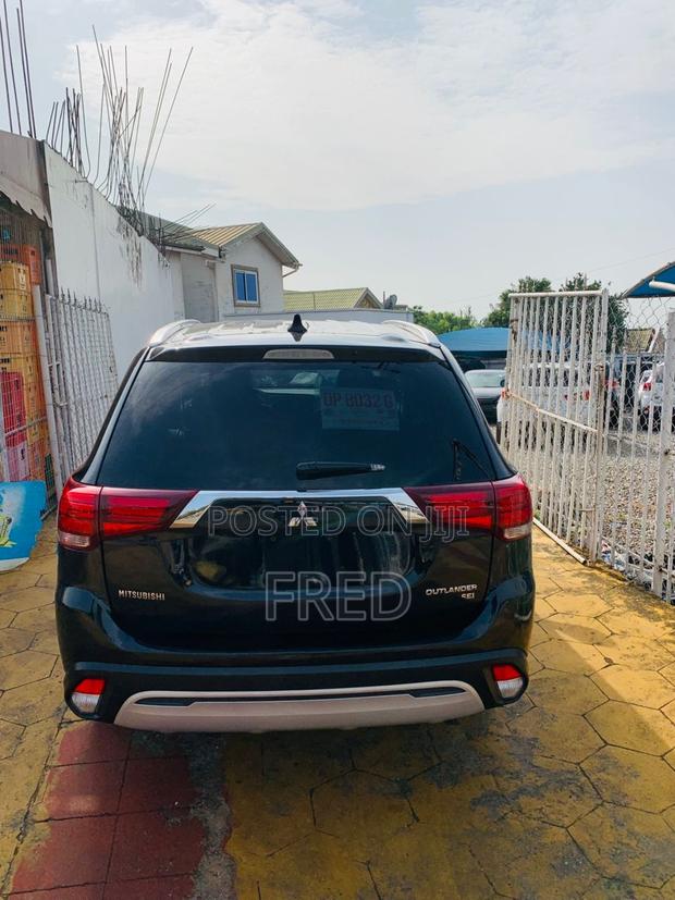 Mitsubishi Outlander SEL FWD 2019 Black