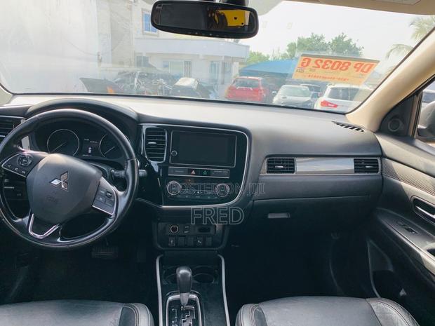 Mitsubishi Outlander SEL FWD 2019 Black