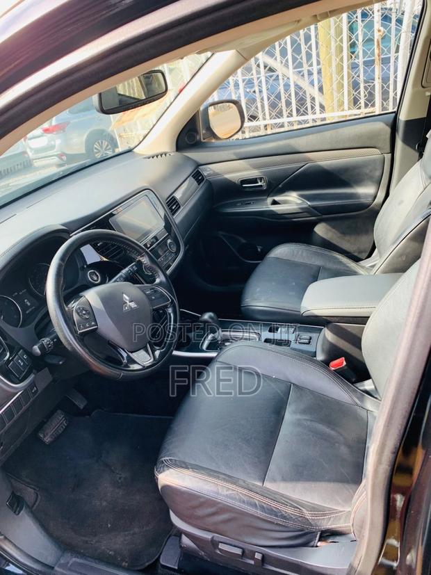 Mitsubishi Outlander SEL FWD 2019 Black