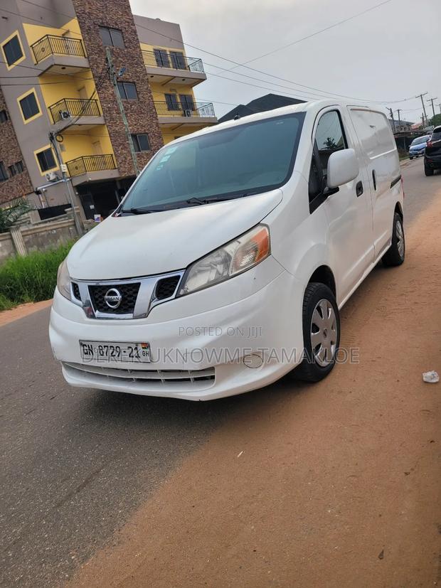 Nissan NV200 2015 White