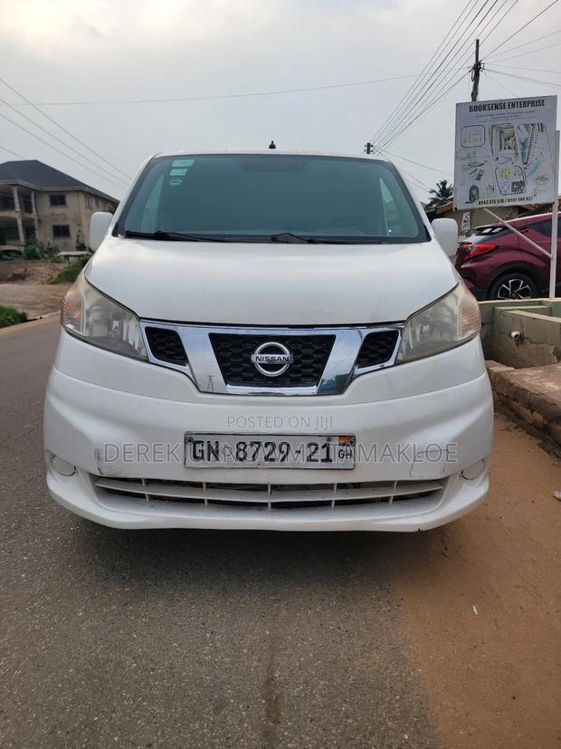 Nissan NV200 2015 White photo 4
