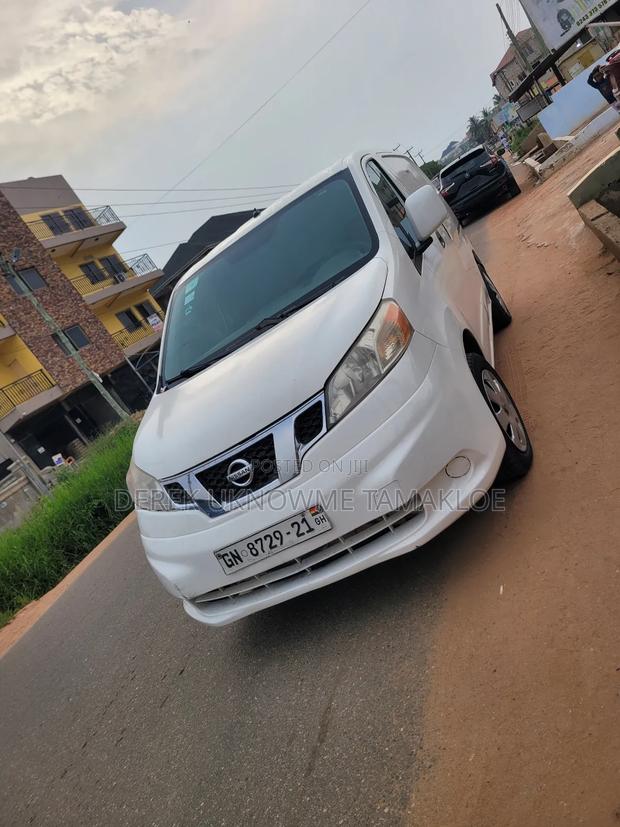 Nissan NV200 2015 White photo 5