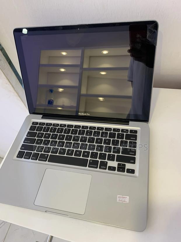Laptop Apple MacBook Pro 8GB Intel Core i5 SSD 750GB