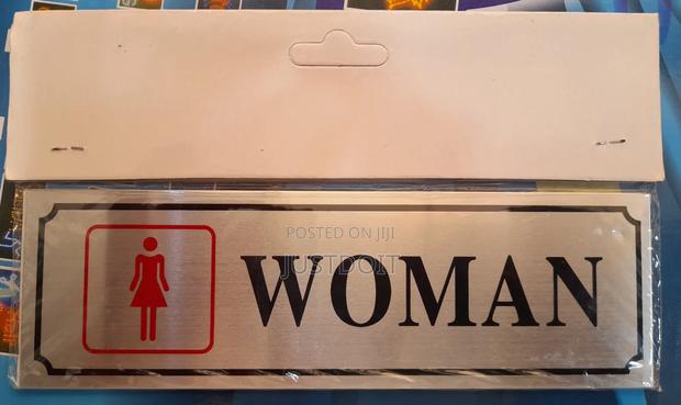 Man / Woman Washroom Signs · Photo 4