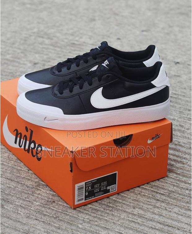 Nike Court Shot Sneakers · Photo 3