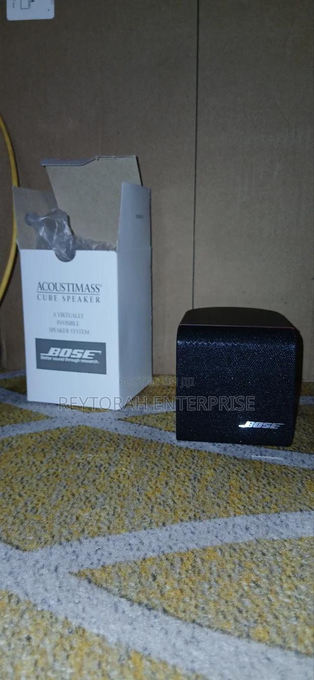 Bose Acoustimass Cube Speaker photo 2