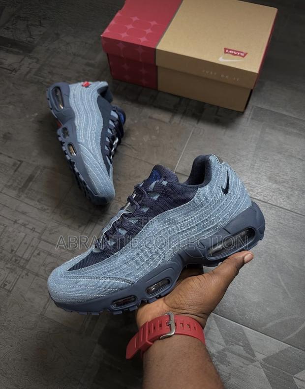 Levi’S X Nike Airmax 95 Og · Photo 3