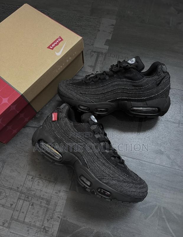 Nike Airmax 95 Og Levi’S Obsidian Black · Photo 4