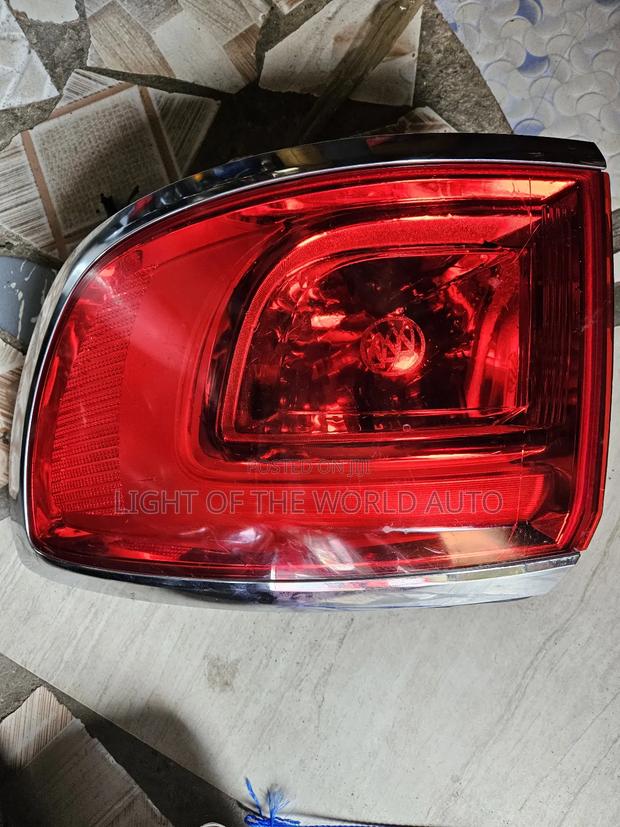 Buick Enclave Taillights Right Side