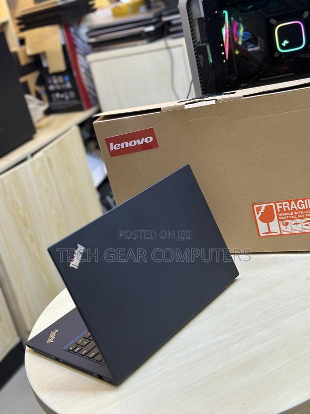 New Laptop Lenovo ThinkPad T14 16GB AMD Ryzen 7 SSD 512GB photo 2