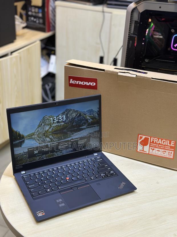 New Laptop Lenovo ThinkPad T14 16GB AMD Ryzen 7 SSD 512GB