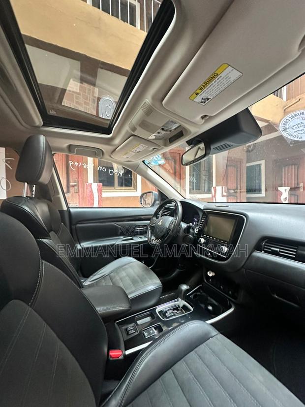 Mitsubishi Outlander SE S-AWC 2020 Gray