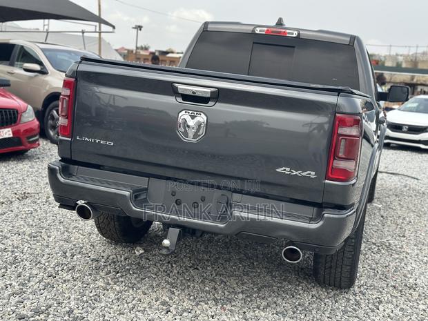 Dodge RAM 2020 Gray