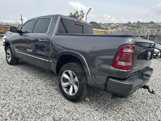 Dodge RAM 2020 Gray