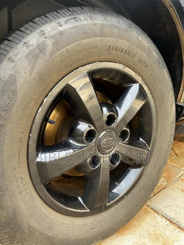 Kia Sorento 2.5 CRDi 4x4 Automatic 2008 Black