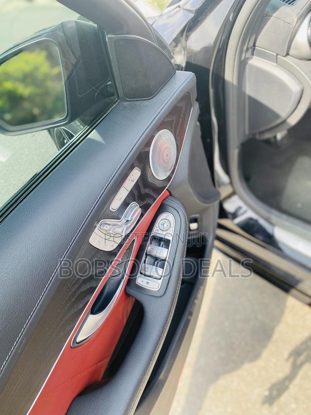 Mercedes-Benz C300 Sport 4Matic Sedan AWD (2.0L 4cyll 7A) 2016 Black