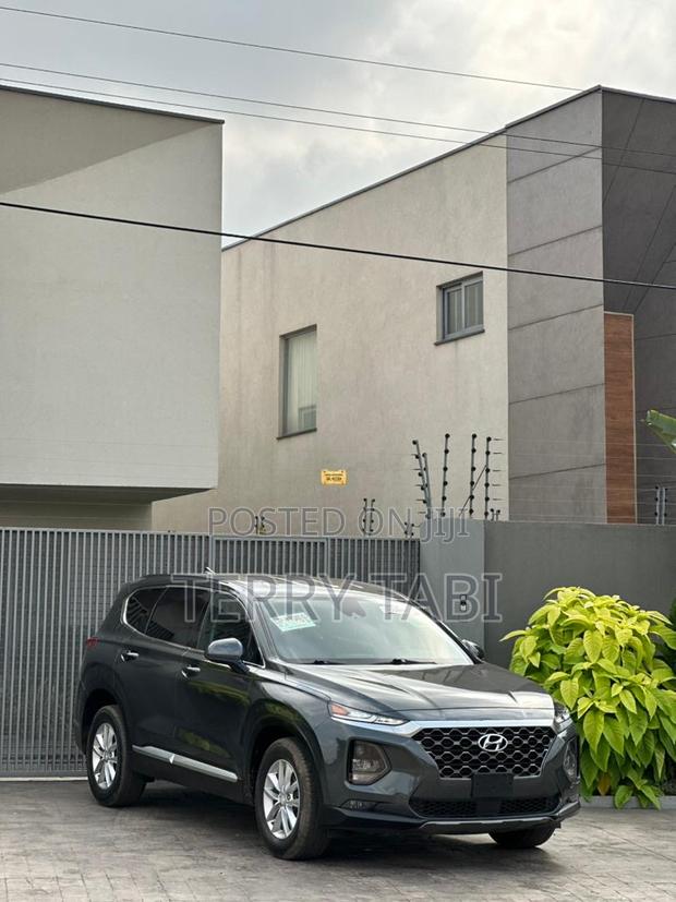 Hyundai Santa Fe SEL 2.4 FWD 2020 Gray