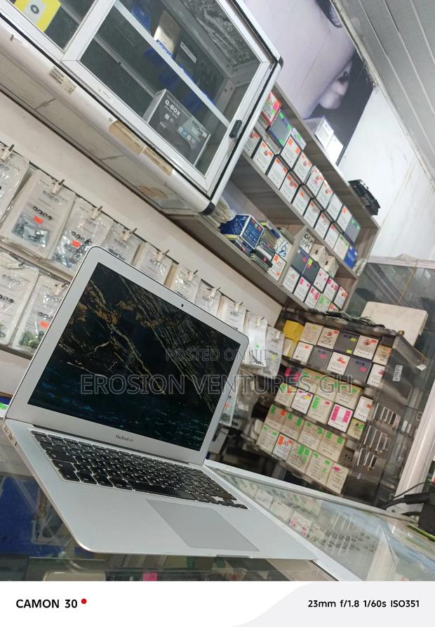 Laptop Apple MacBook Air 2012 4GB Intel Core I5 SSD 128GB photo 9