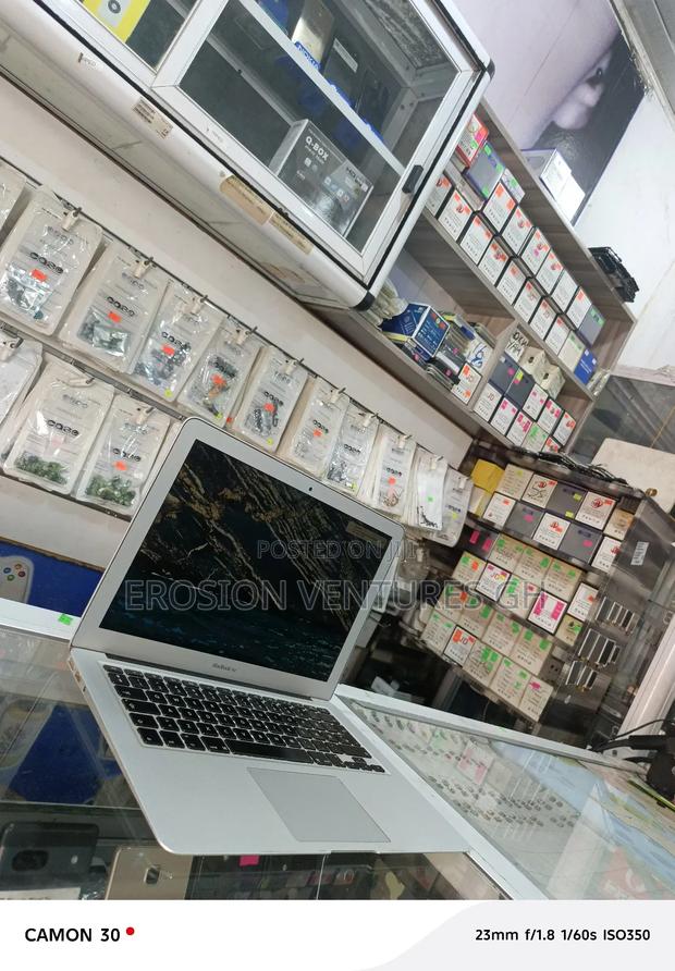 Laptop Apple MacBook Air 2012 4GB Intel Core I5 SSD 128GB photo 13
