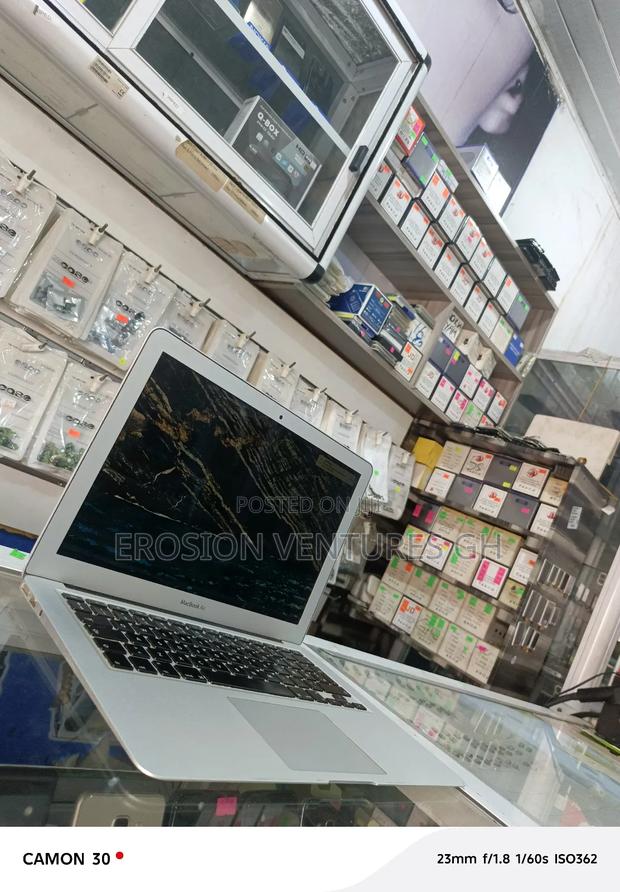 Laptop Apple MacBook Air 2012 4GB Intel Core I5 SSD 128GB photo 17