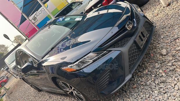 Toyota Camry SE (2.5L 4cyl 8A) 2019 Black