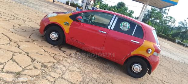 Toyota Vitz 1.3 FWD 3dr 2010 Red