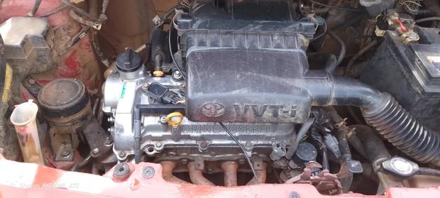 Toyota Vitz 1.3 FWD 3dr 2010 Red