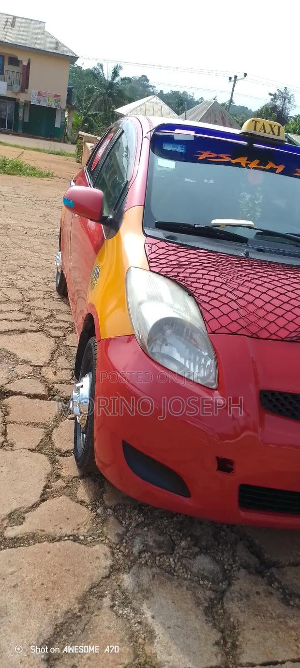 Toyota Vitz 1.3 FWD 3dr 2010 Red