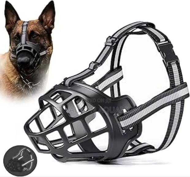 Adjustable Dog Muzzle (S,M,L,Xl) · Photo 2