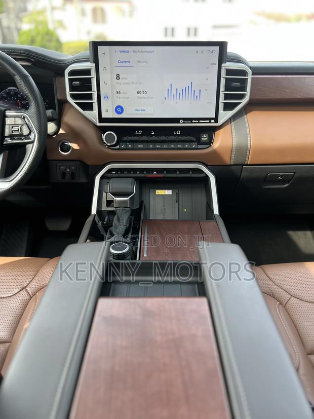 Toyota Tundra 1794 Edition CrewMax 5.5' Bed 2024 Blue photo 7