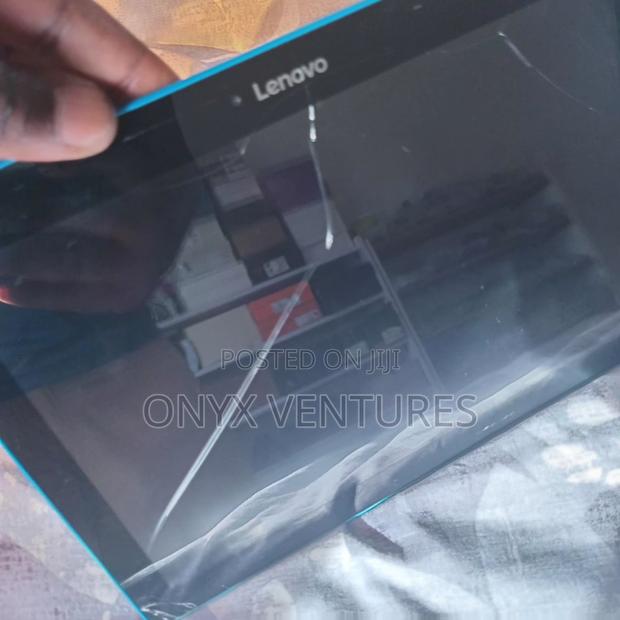 Laptop 2GB Qualcomm Snapdragon X Plus SSD 16 GB