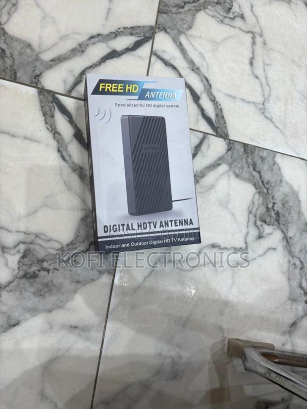 Slim Indoor Digital Tv Antenna · Photo 2