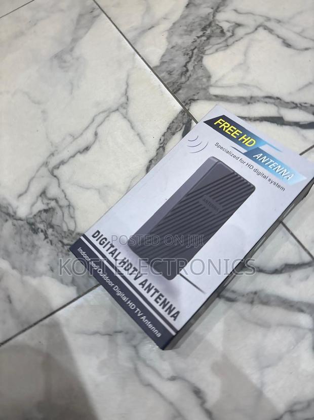 Compact Digital Tv Antenna for Hd Viewing · Photo 2