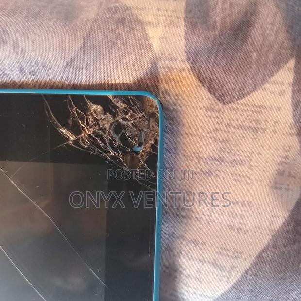 Laptop 2GB Qualcomm Snapdragon X Plus SSD 16 GB