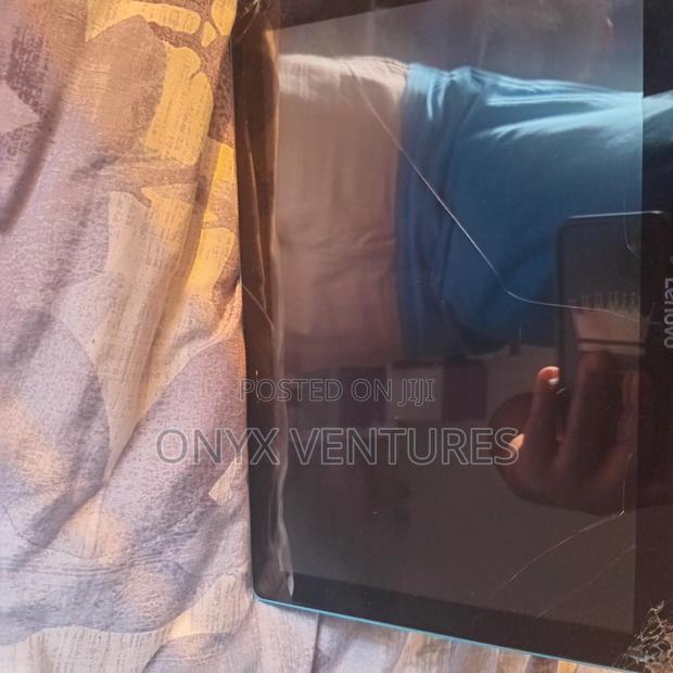 Laptop 2GB Qualcomm Snapdragon X Plus SSD 16 GB