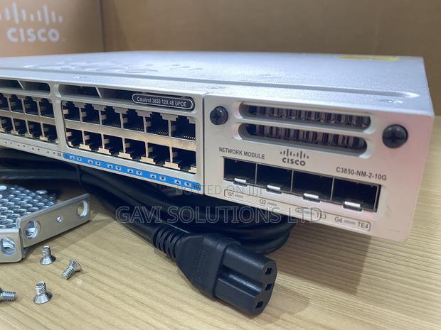 Cisco Catalyst 3850 48port Upoe+ photo 2