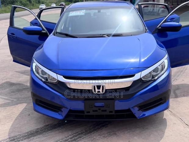 Honda Civic 2019 Blue