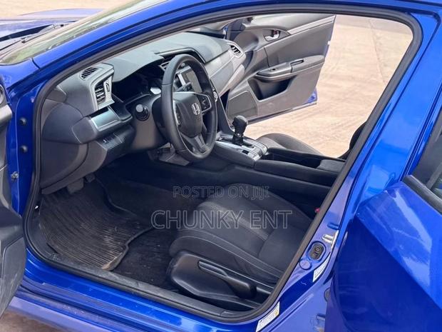 Honda Civic 2019 Blue