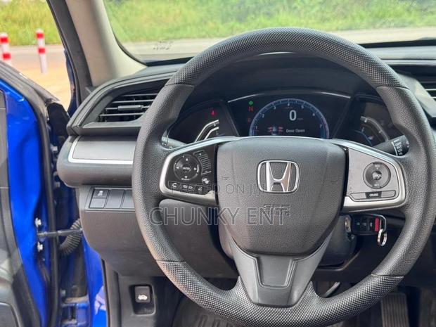 Honda Civic 2019 Blue