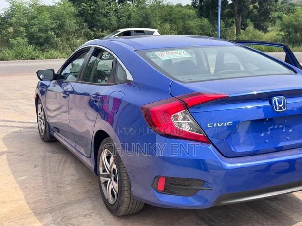 Honda Civic 2019 Blue