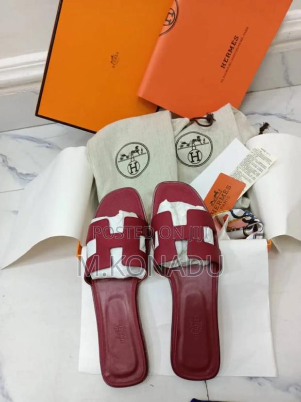 Hermes Ladies Slippers Fresh in Box All Colours · Photo 4