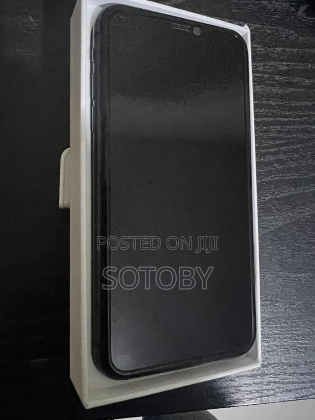 Apple iPhone 11 256 GB Black photo 3