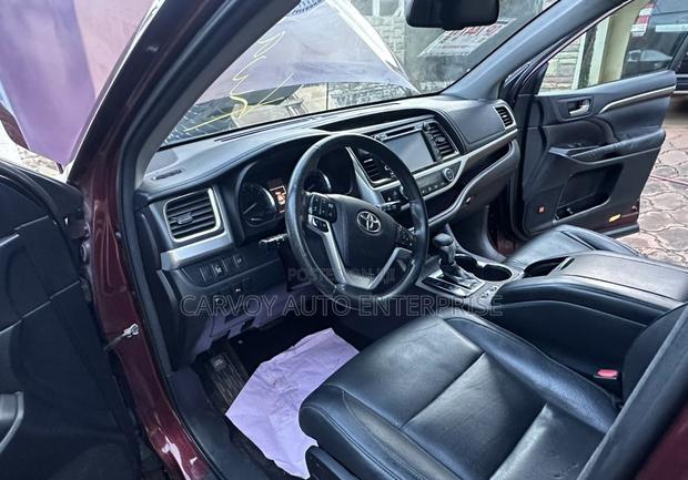 Toyota Highlander Limited V6 4x4 (3.5L 6cyl 6A) 2016 Maroon
