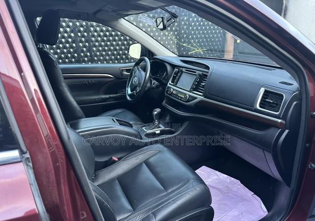 Toyota Highlander Limited V6 4x4 (3.5L 6cyl 6A) 2016 Maroon