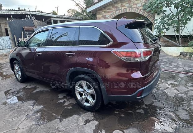 Toyota Highlander Limited V6 4x4 (3.5L 6cyl 6A) 2016 Maroon