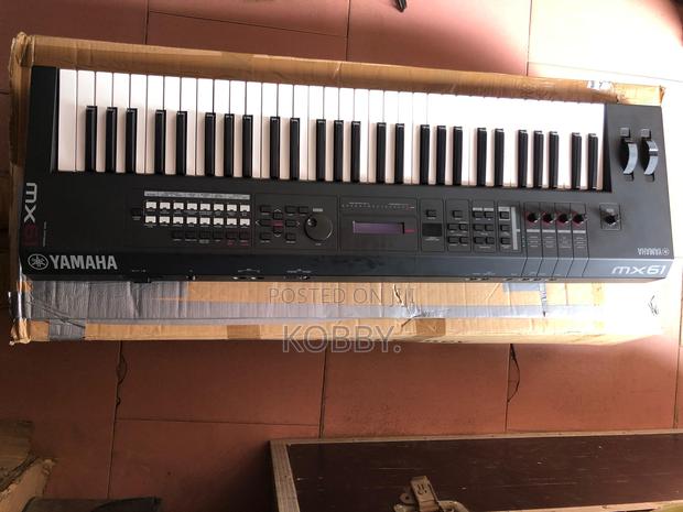 Yamaha Mx61 Keys · Photo 3
