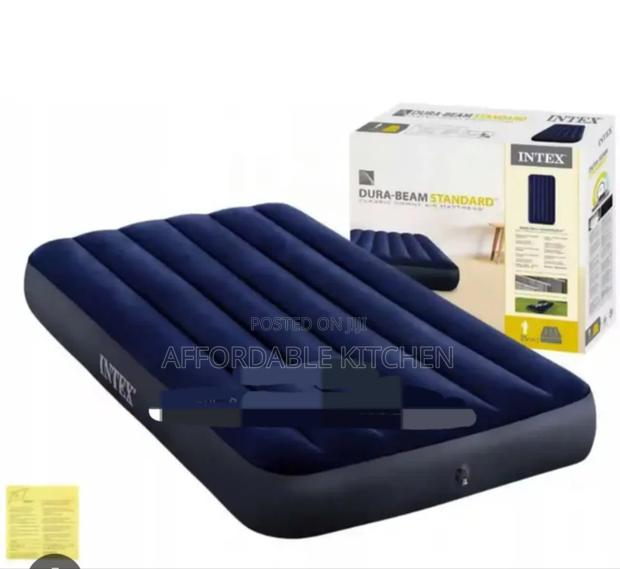 Inflated Matress · Photo 3