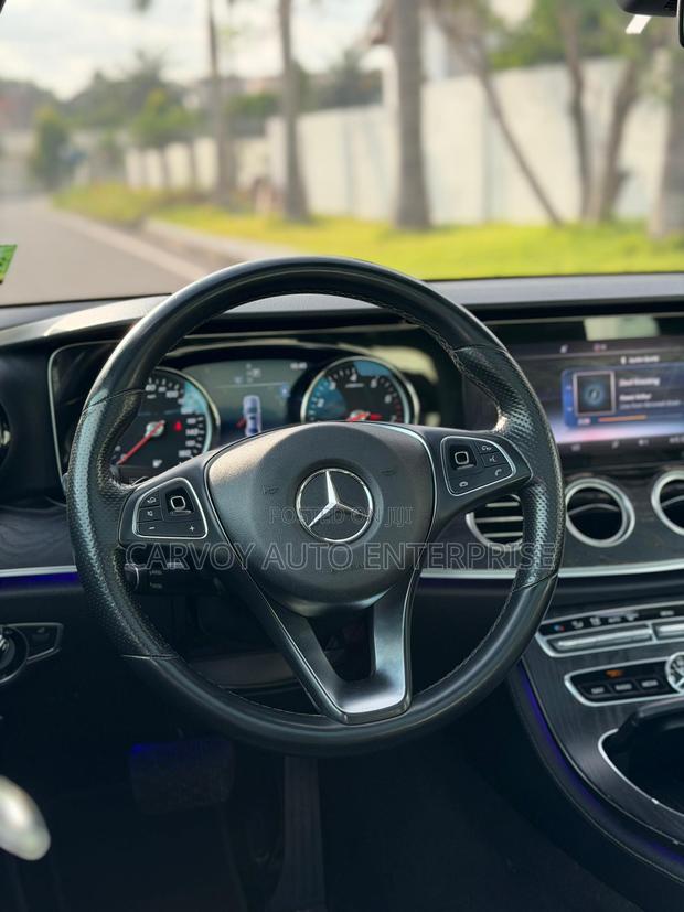 Mercedes-Benz E300 2018 Silver